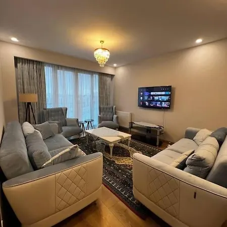 Lux 2+1 In Istanbul